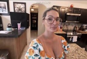 Siding With My Stepmom In The Divorce - Mandy Rhea