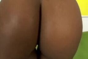 Ebony big booty slut getting banged