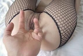 Nada mejor que una chica estudiosa con su coño mojado