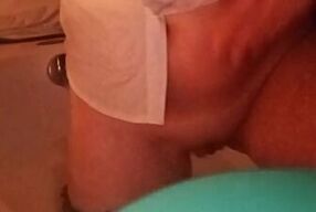 Piscio dentro la vasca da bagno