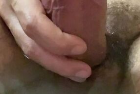 Tremendo empalme de mi verga con tus fotos