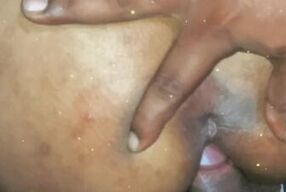 කෝමද පයියට දෙන සැප කෙල්ල මෝල් වෙලා හොදට Wife Spit On Dick And Husband Fuck Till Farting Dirty Pussy