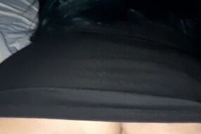 Viendo tv con mi cuñada caliente ella abrió las piernas para follarme con su delicioso coño