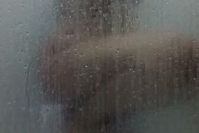 I my stepmother in the shower part 1 ..... and she realizes