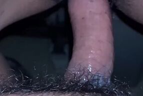 អ្នកអង្គុយតុជាមួយគ្នាពេលញាំការពឹងអោយជូនទៅផ្ទះ (sex in car along the way home)