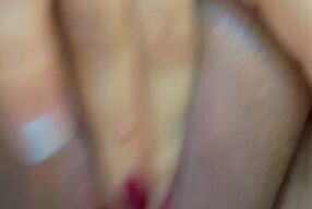 Me toco para que mi esposo me vea