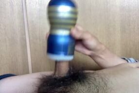 TENGAで喘ぎ声上げながら超絶気持ちいいオナニー　